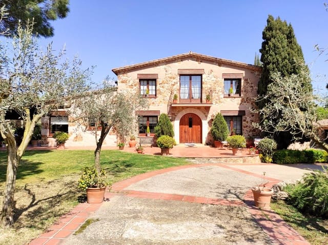 5 sypialnia Finka/Dom wiejski na sprzedaż w Sant Feliu de Guíxols z basenem garażem - 1 950 000 € (Ref: 8464402)