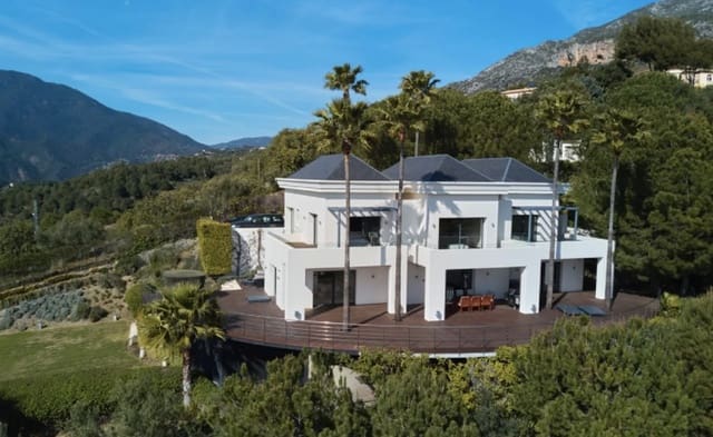 5 Zimmer Villa zu verkaufen in Marbella mit Pool Garage - 3.950.000 € (Ref: 8464403)