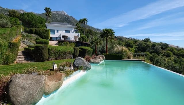 5 Zimmer Villa zu verkaufen in Marbella mit Pool Garage - 3.950.000 € (Ref: 8464403)