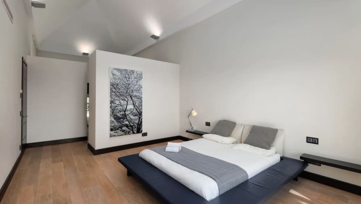 5 bedroom Villa for sale in Marbella with pool garage - € 3,950,000 (Ref: 8464403)