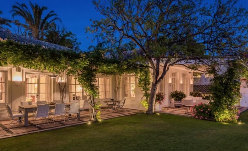 6 makuuhuone Huvila myytävänä paikassa Marbella mukana uima-altaan 
autotalli - 7 200 000 € (Ref: 8464404)