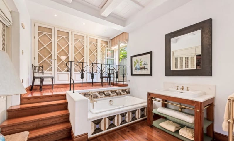 6 makuuhuone Huvila myytävänä paikassa Marbella mukana uima-altaan 
autotalli - 7 200 000 € (Ref: 8464404)