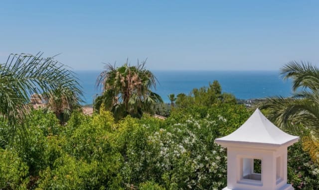 6 makuuhuone Huvila myytävänä paikassa Marbella mukana uima-altaan 
autotalli - 7 200 000 € (Ref: 8464404)