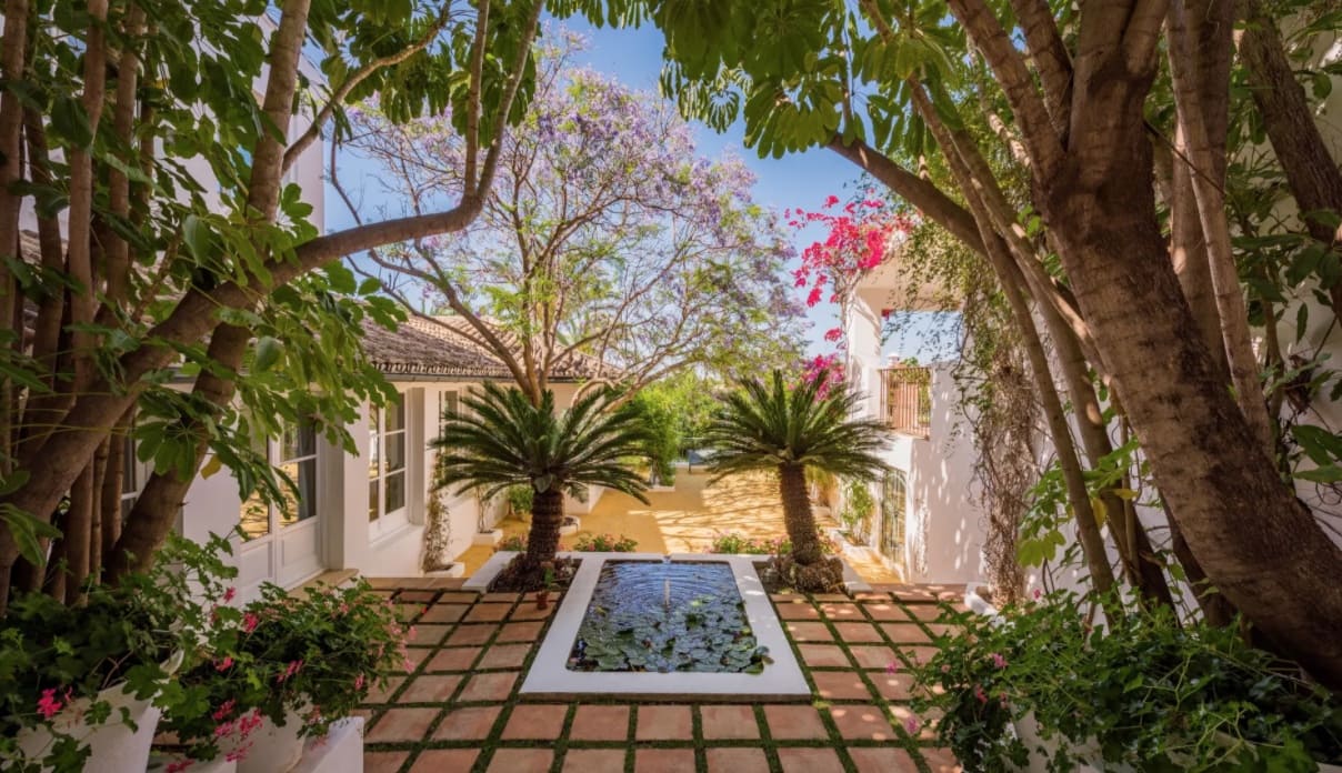 6 makuuhuone Huvila myytävänä paikassa Marbella mukana uima-altaan 
autotalli - 7 200 000 € (Ref: 8464404)