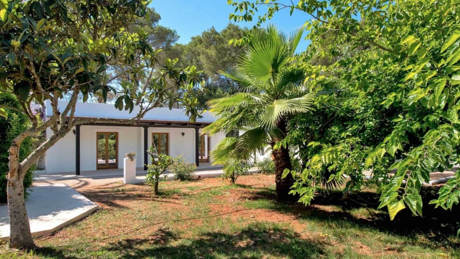4 sovrum Villa till salu i Santa Gertrudis de Fruitera med pool garage - 2 850 000 € (Ref: 8464406)