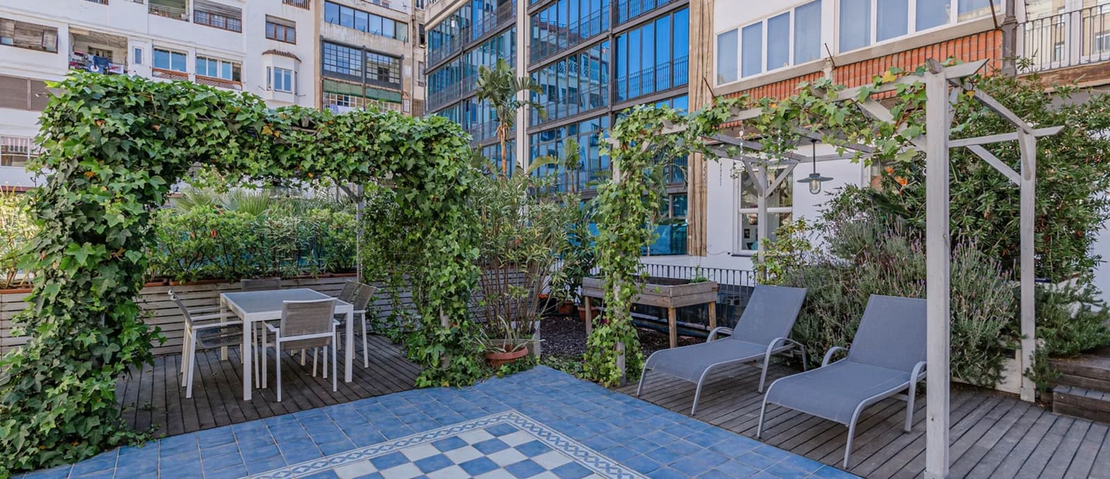 5 soveværelse Lejlighed til salg i Barcelona by med swimmingpool garage - € 2.650.000 (Ref: 8464412)