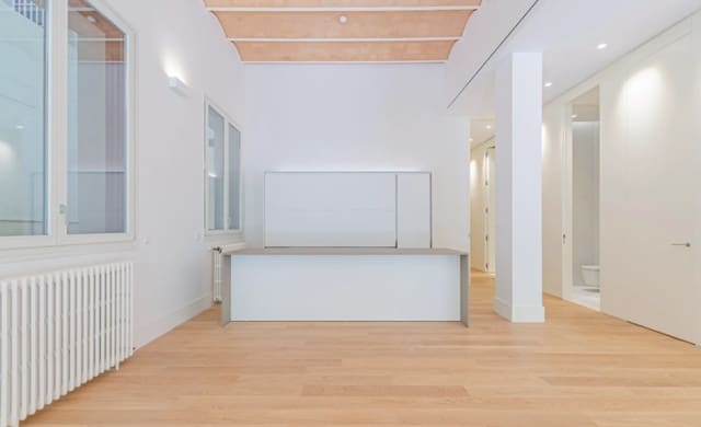 3 soverom Leilighet til salgs i Barcelona by med garasje - € 2 995 000 (Ref: 8464413)