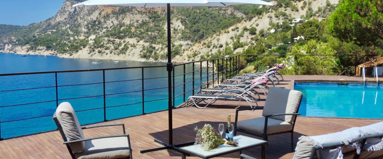 4 soveværelse Villa til salg i Es Cubells med swimmingpool garage - € 3.725.000 (Ref: 8464414)