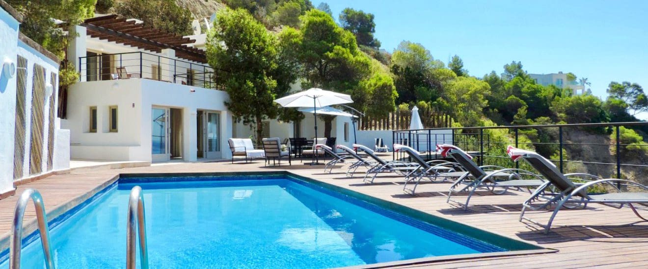 4 soveværelse Villa til salg i Es Cubells med swimmingpool garage - € 3.725.000 (Ref: 8464414)