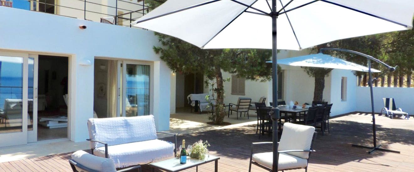 4 soveværelse Villa til salg i Es Cubells med swimmingpool garage - € 3.725.000 (Ref: 8464414)