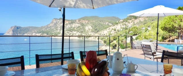 4 soveværelse Villa til salg i Es Cubells, San Jose / Sant Josep de Sa Talaia med swimmingpool garage - € 3.725.000 (Ref: 8464414)