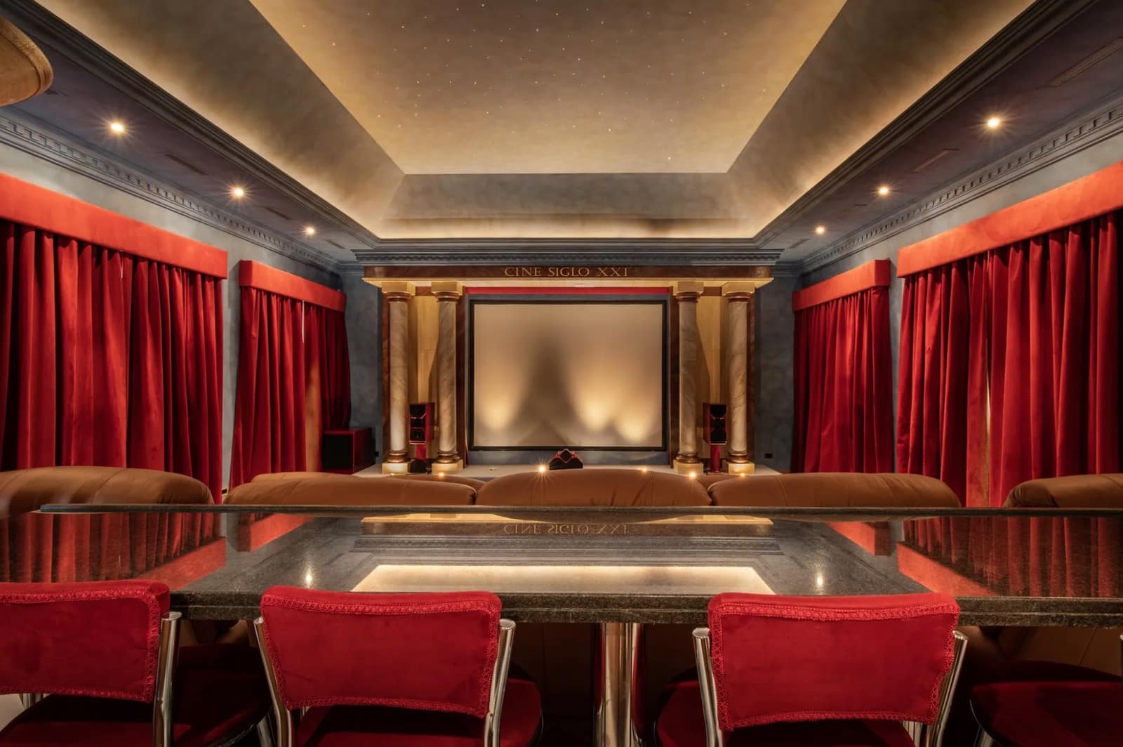 7 soverom Villa til salgs i Marbella med svømmebasseng garasje - € 13 700 000 (Ref: 8464418)