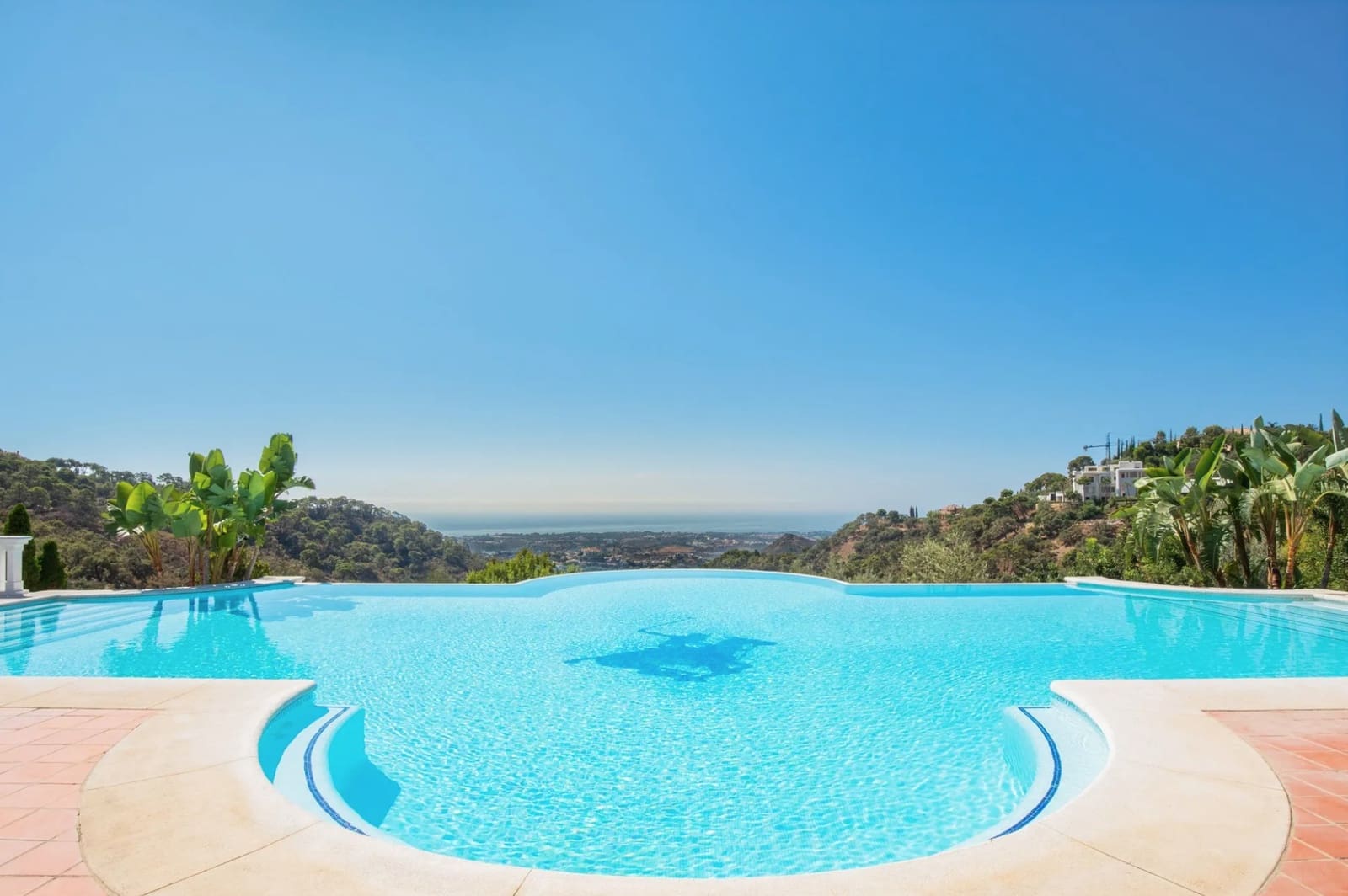 7 soverom Villa til salgs i Marbella med svømmebasseng garasje - € 13 700 000 (Ref: 8464418)