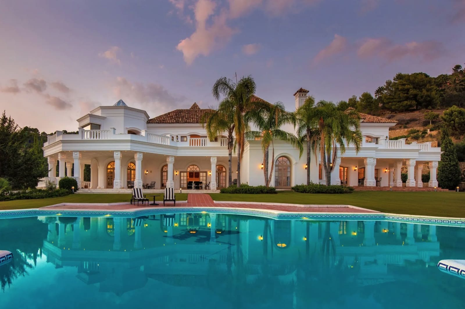 7 soverom Villa til salgs i Marbella med svømmebasseng garasje - € 13 700 000 (Ref: 8464418)