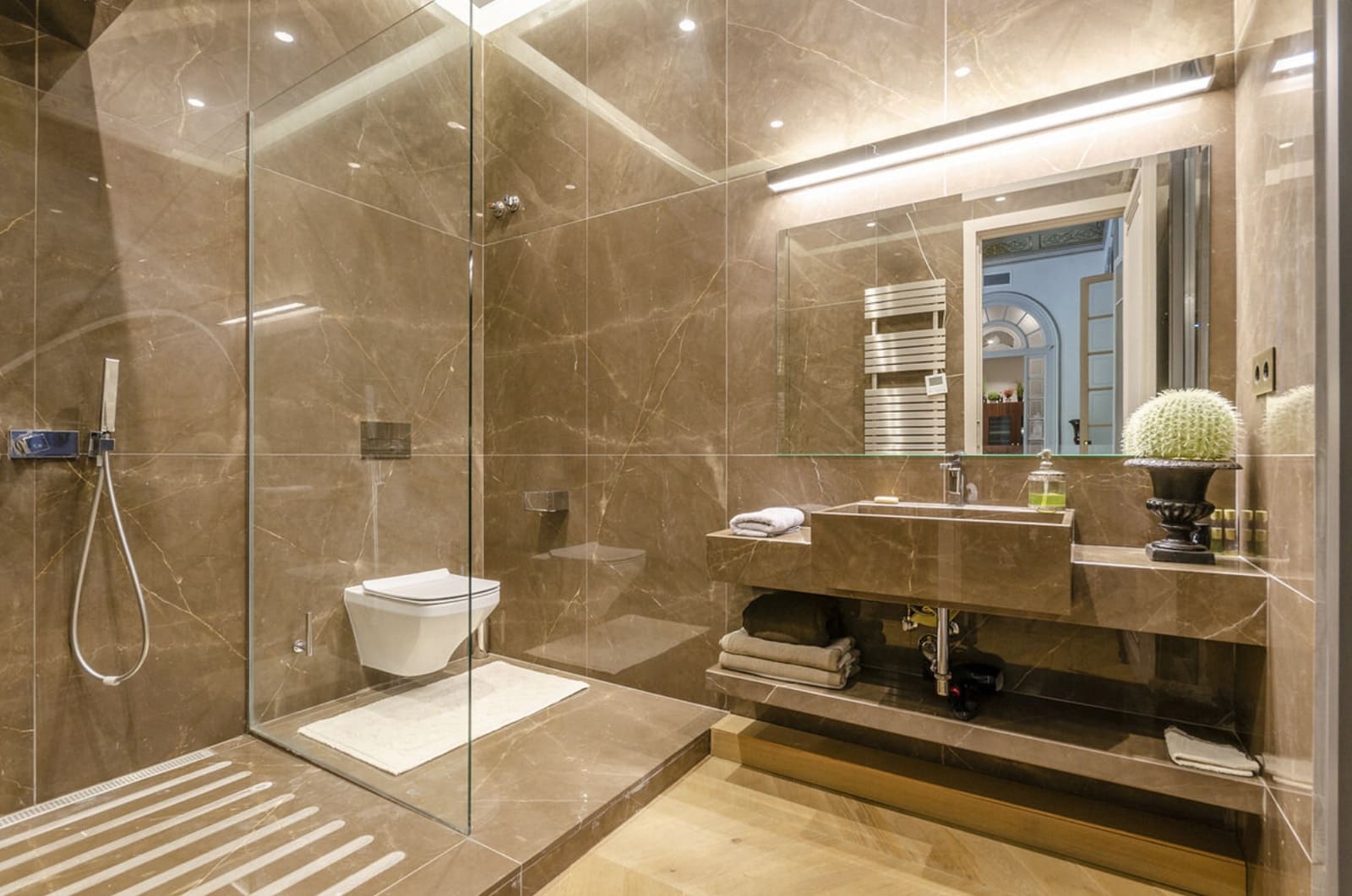 5 soveværelse Lejlighed til salg i Barcelona by med garage - € 7.000.000 (Ref: 8464420)