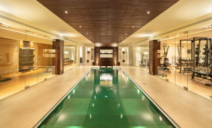 Chalet de 7 habitaciones en Marbella en venta con piscina garaje - 12.500.000 € (Ref: 8464422)