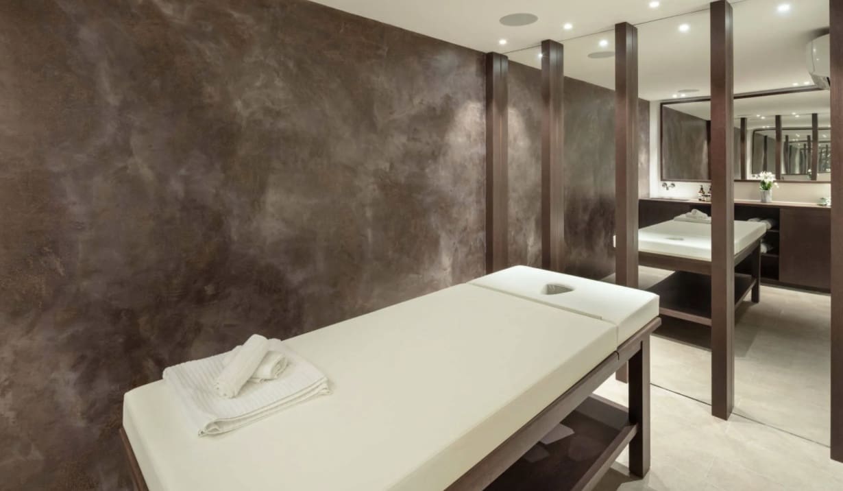 Chalet de 7 habitaciones en Marbella en venta con piscina garaje - 12.500.000 € (Ref: 8464422)