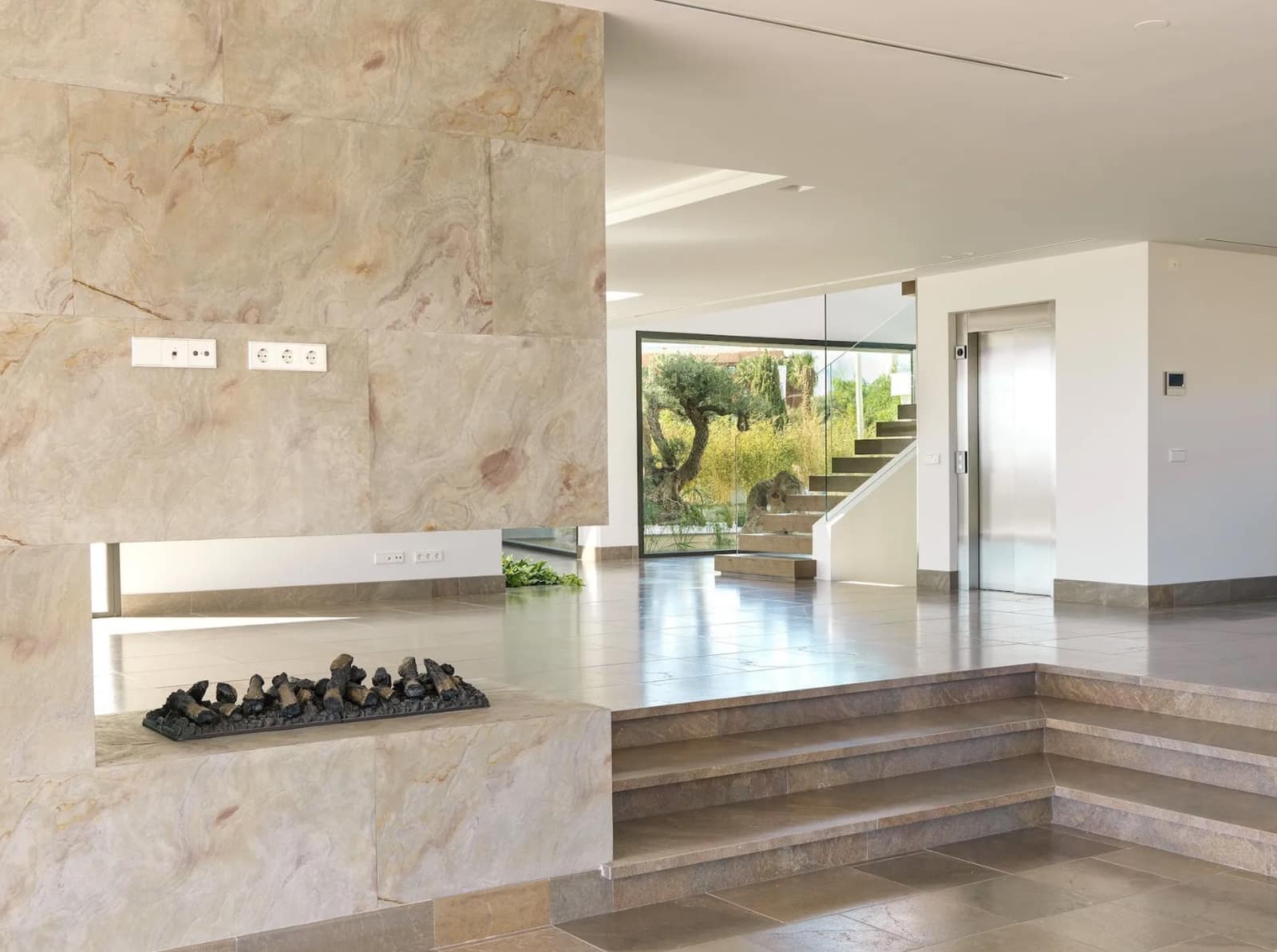 5 Zimmer Villa zu verkaufen in Benahavis mit Pool Garage - 4.500.000 € (Ref: 8464426)