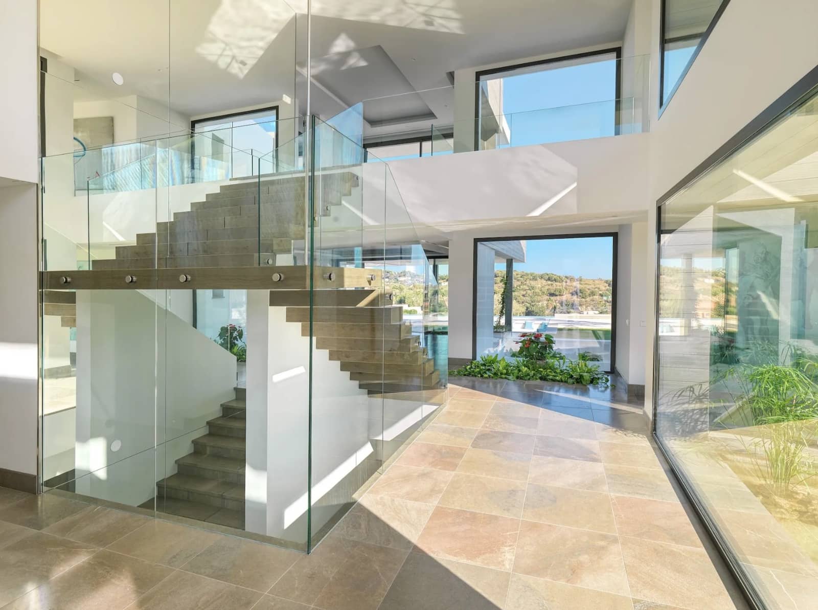 5 Zimmer Villa zu verkaufen in Benahavis mit Pool Garage - 4.500.000 € (Ref: 8464426)