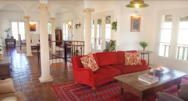 5 makuuhuone Huvila myytävänä paikassa Marbella mukana uima-altaan 
autotalli - 3 500 000 € (Ref: 8464427)