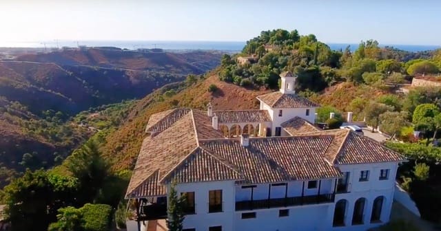 5 makuuhuone Huvila myytävänä paikassa Marbella mukana uima-altaan 
autotalli - 3 500 000 € (Ref: 8464427)