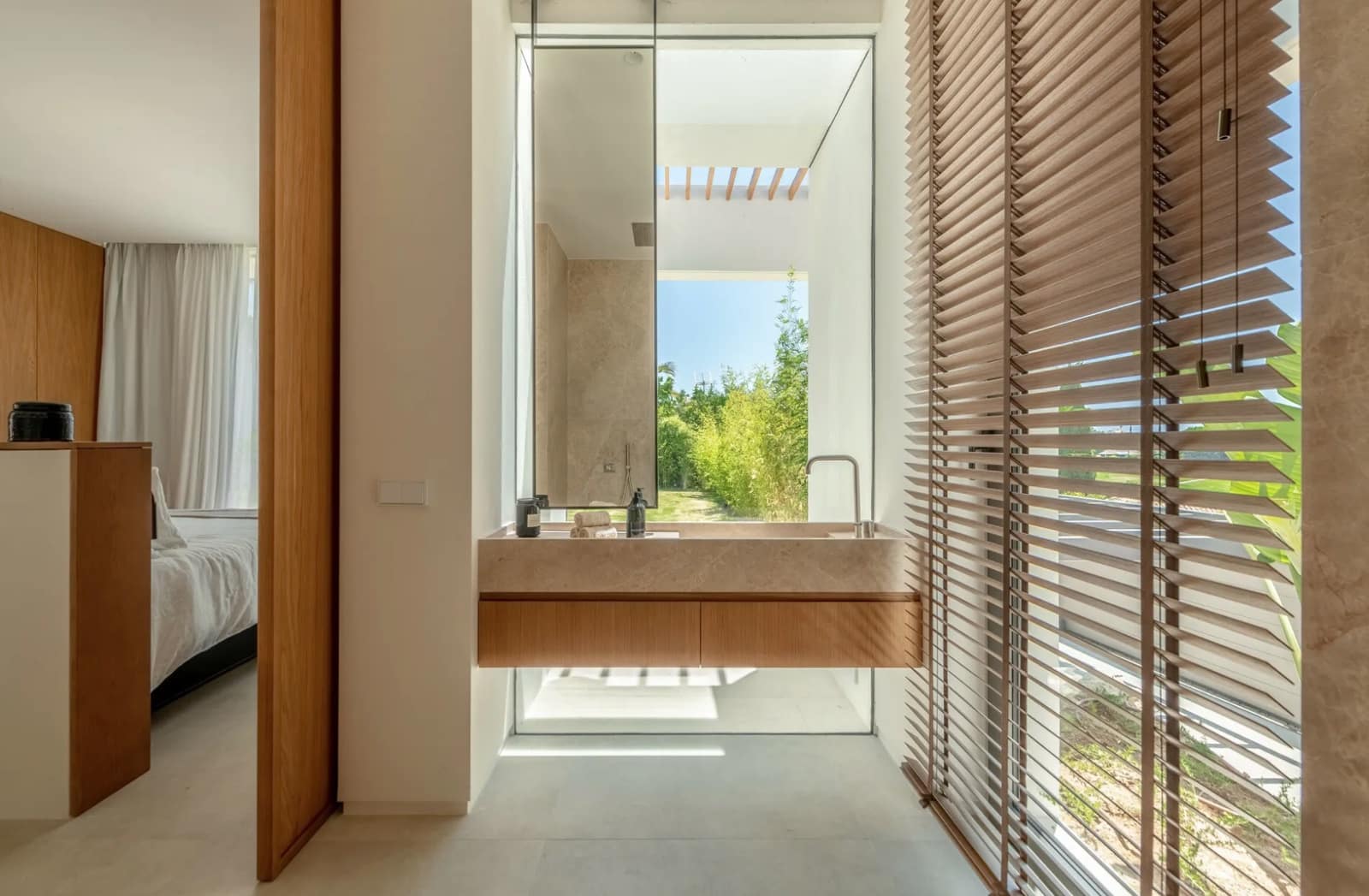 4 bedroom Villa for sale in Nueva Andalucia with pool garage - € 3,950,000 (Ref: 8464428)