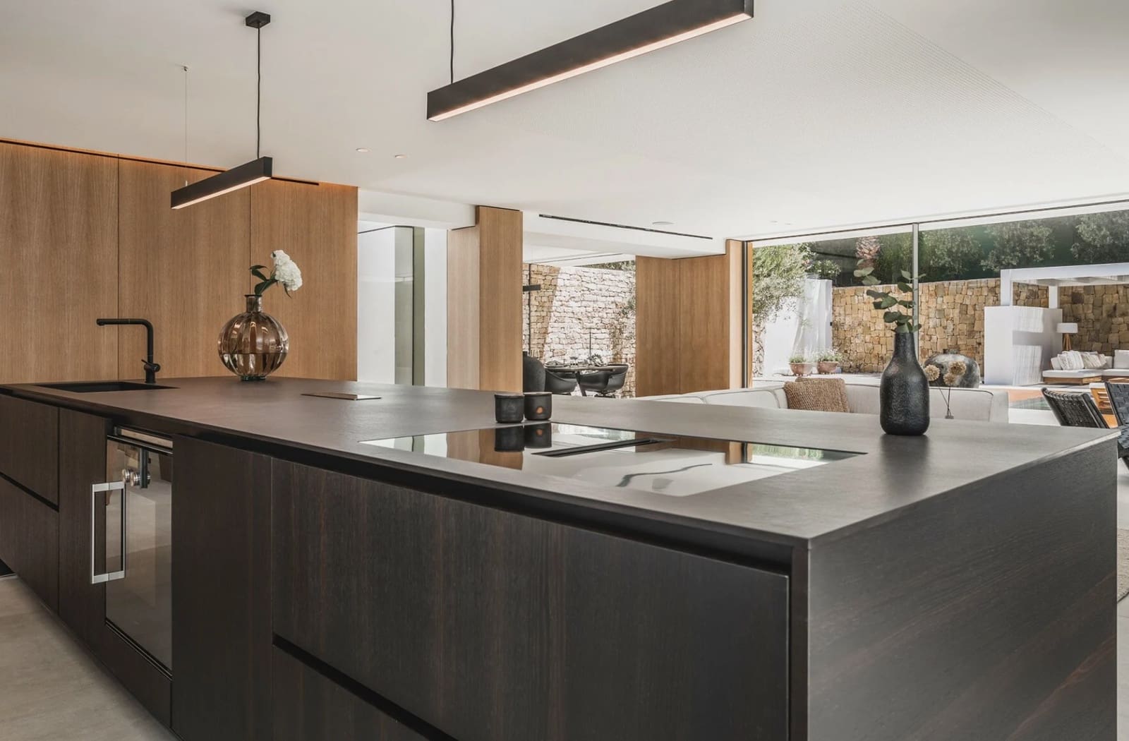 4 bedroom Villa for sale in Nueva Andalucia with pool garage - € 3,950,000 (Ref: 8464428)