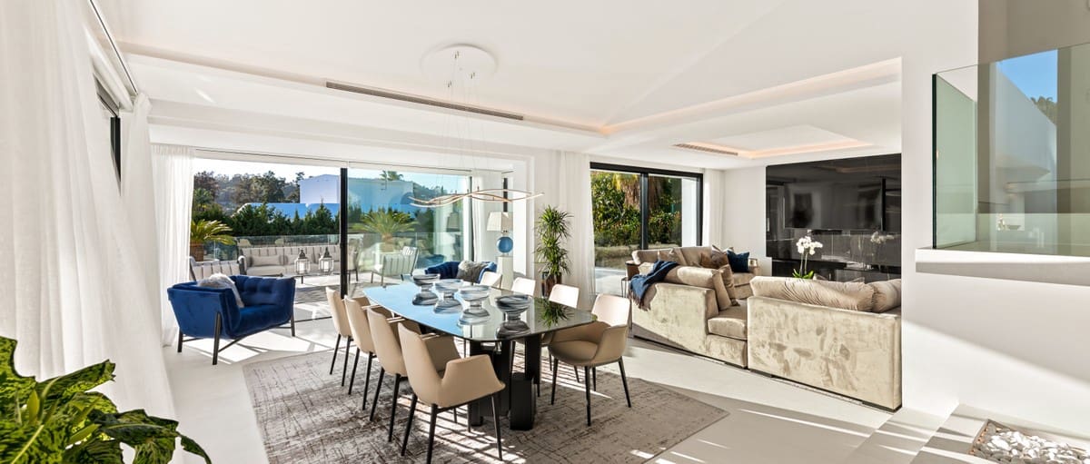 5 bedroom Villa for sale in Nueva Andalucia with pool garage - € 3,195,000 (Ref: 8464431)