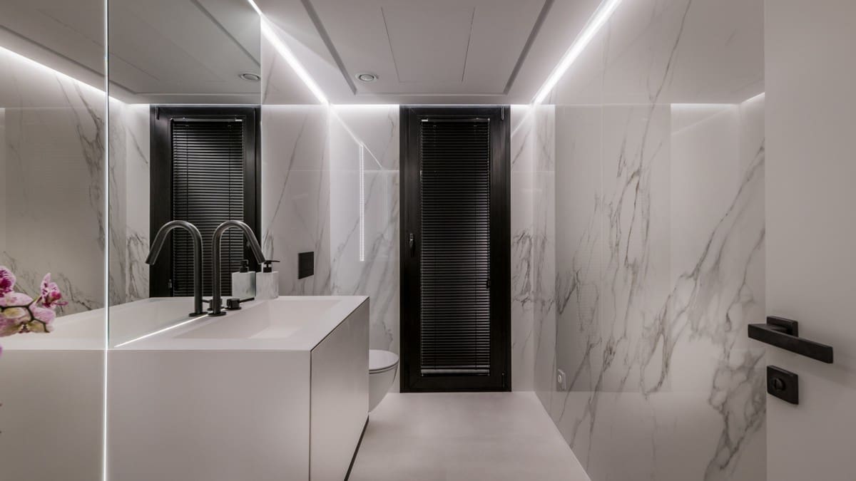 5 bedroom Villa for sale in Nueva Andalucia with pool garage - € 3,195,000 (Ref: 8464431)