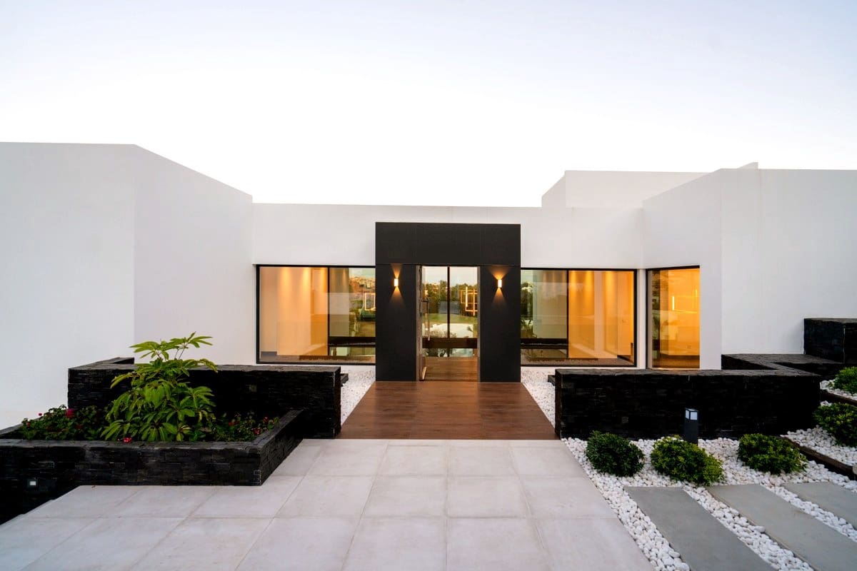 Chalet de 5 habitaciones en Marbella en venta con piscina garaje - 3.490.000 € (Ref: 8464432)