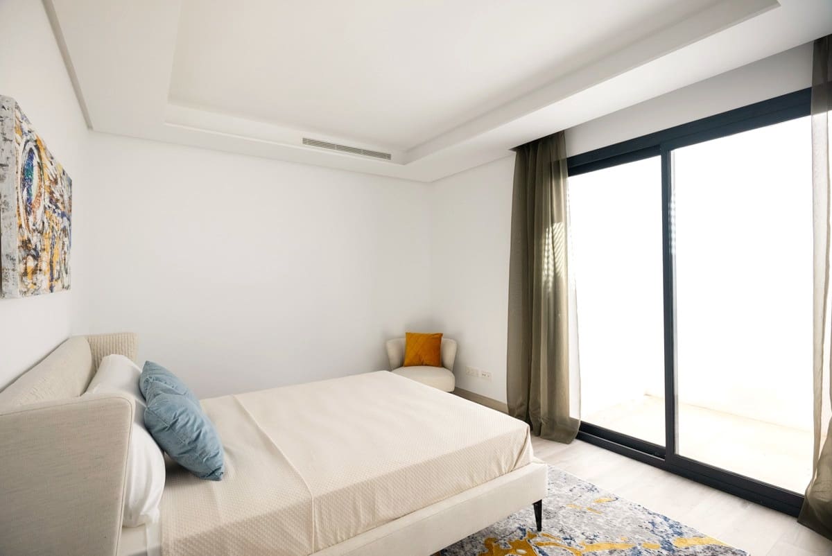 Chalet de 5 habitaciones en Marbella en venta con piscina garaje - 3.490.000 € (Ref: 8464432)