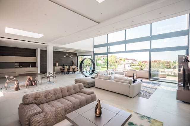 Chalet de 5 habitaciones en Marbella en venta con piscina garaje - 3.490.000 € (Ref: 8464432)