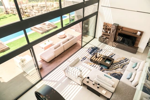 Chalet de 5 habitaciones en Marbella en venta con piscina garaje - 3.490.000 € (Ref: 8464432)