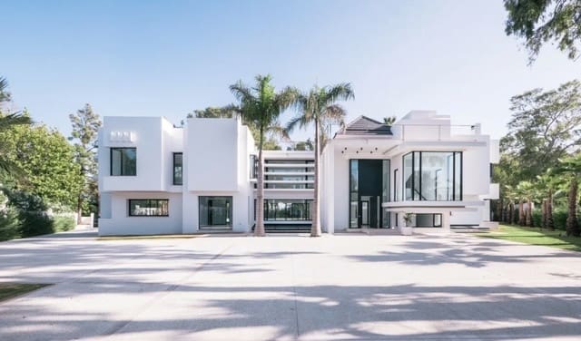 5 makuuhuone Huvila myytävänä paikassa Marbella mukana uima-altaan 
autotalli - 6 900 000 € (Ref: 8464434)