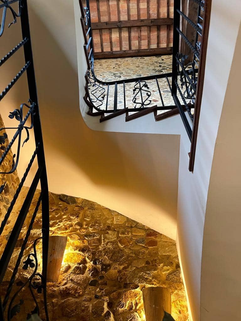 5 soveværelse Finca/Landehus til salg i Llagostera med swimmingpool garage - € 3.500.000 (Ref: 8464436)