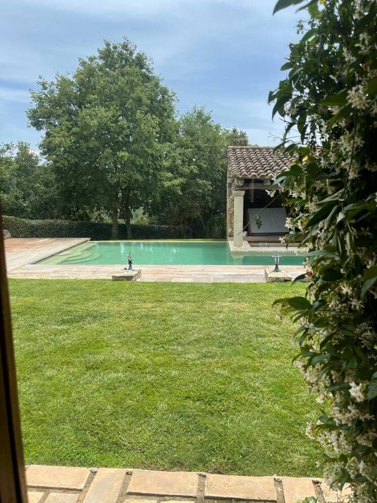 5 soveværelse Finca/Landehus til salg i Llagostera med swimmingpool garage - € 3.500.000 (Ref: 8464436)
