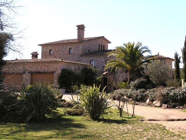 5 sovrum Finca/Hus på landet till salu i Llagostera med pool garage - 3 500 000 € (Ref: 8464436)