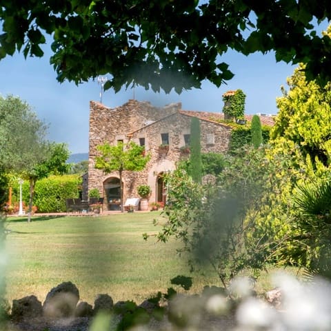 8 chambre Finca/Maison de Campagne à vendre à La Bisbal d'Empordà avec piscine garage - 1 900 000 € (Ref: 8464437)