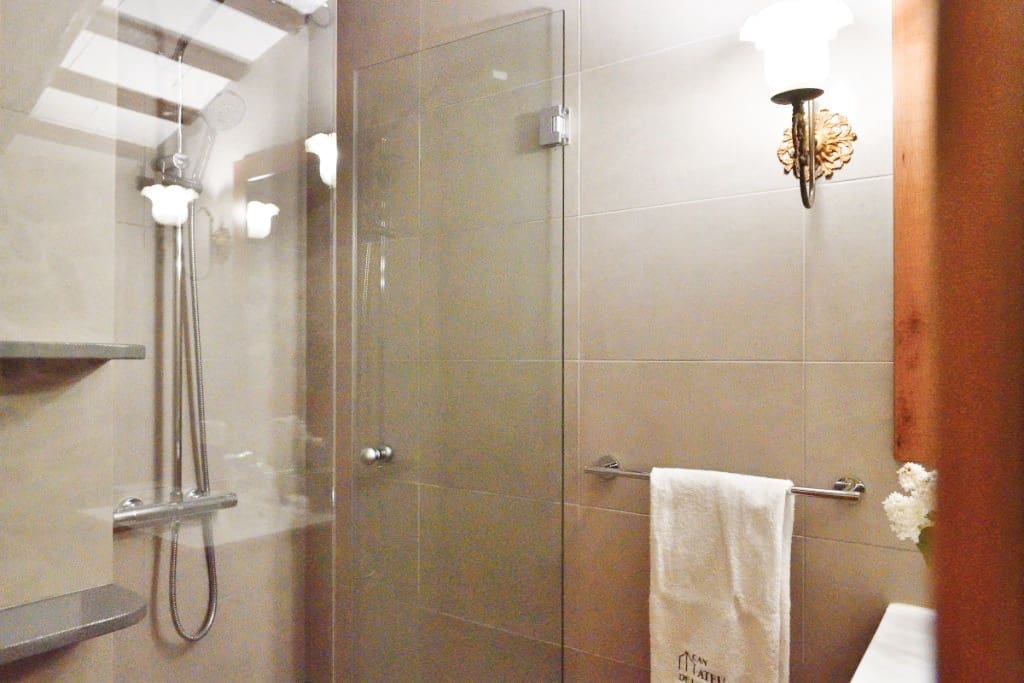 8 soveværelse Finca/Landehus til salg i La Bisbal d'Emporda med swimmingpool garage - € 1.900.000 (Ref: 8464437)