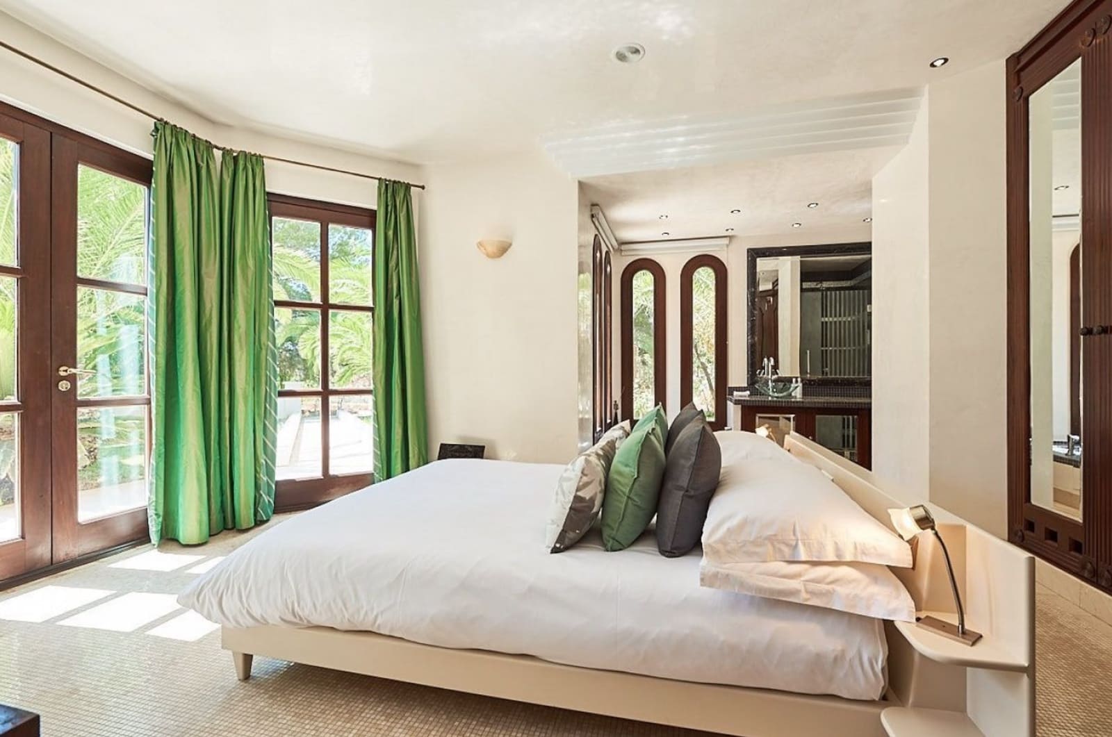 5 soveværelse Villa til salg i Santa Eulalia / Santa Eularia med swimmingpool garage - € 7.200.000 (Ref: 8464438)