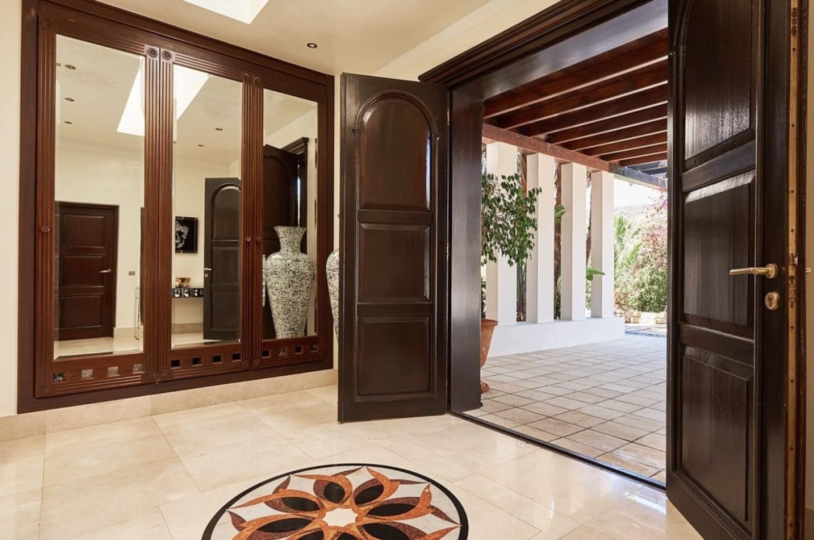 5 soveværelse Villa til salg i Santa Eulalia / Santa Eularia med swimmingpool garage - € 7.200.000 (Ref: 8464438)