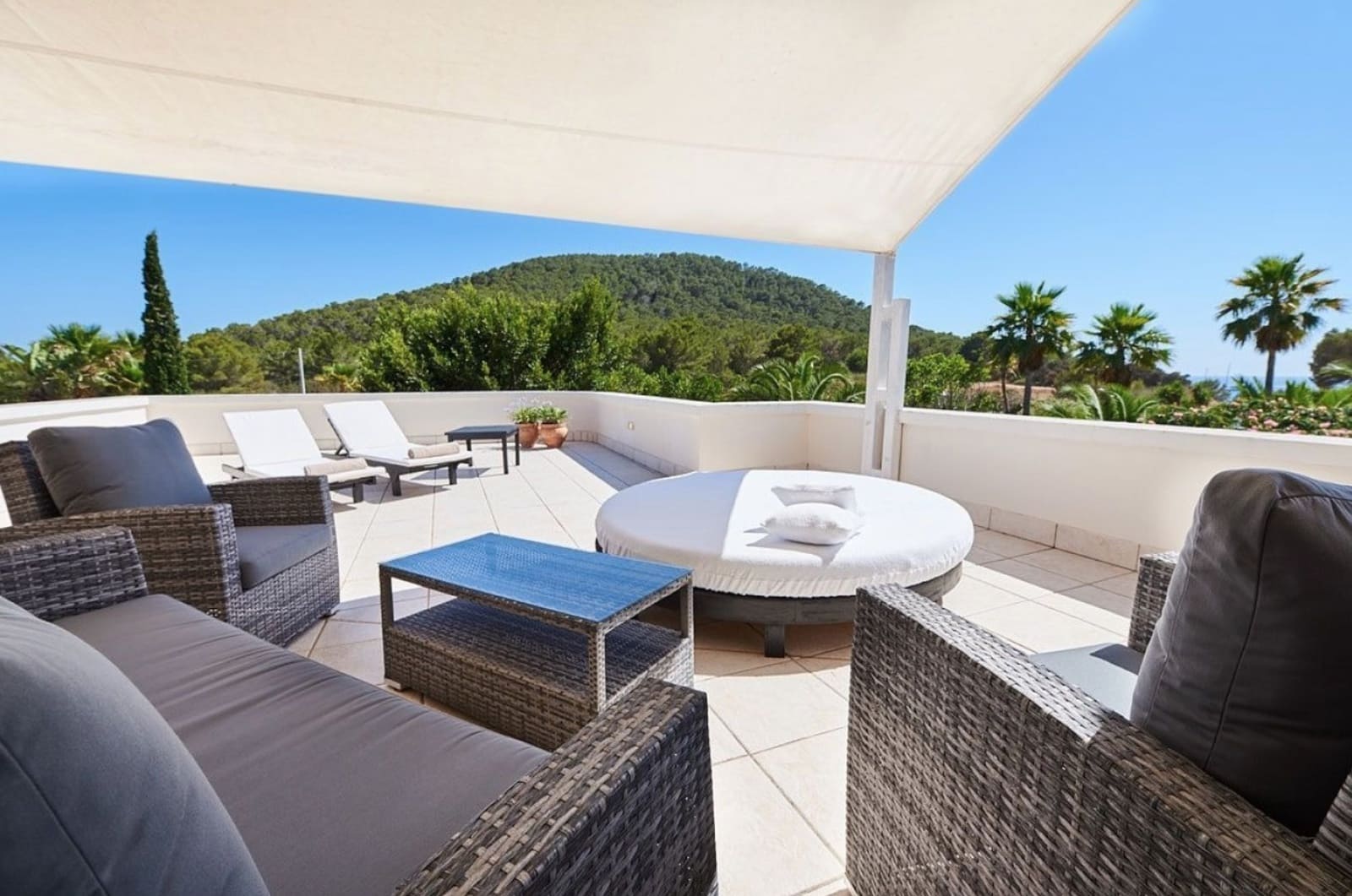 5 soveværelse Villa til salg i Santa Eulalia / Santa Eularia med swimmingpool garage - € 7.200.000 (Ref: 8464438)