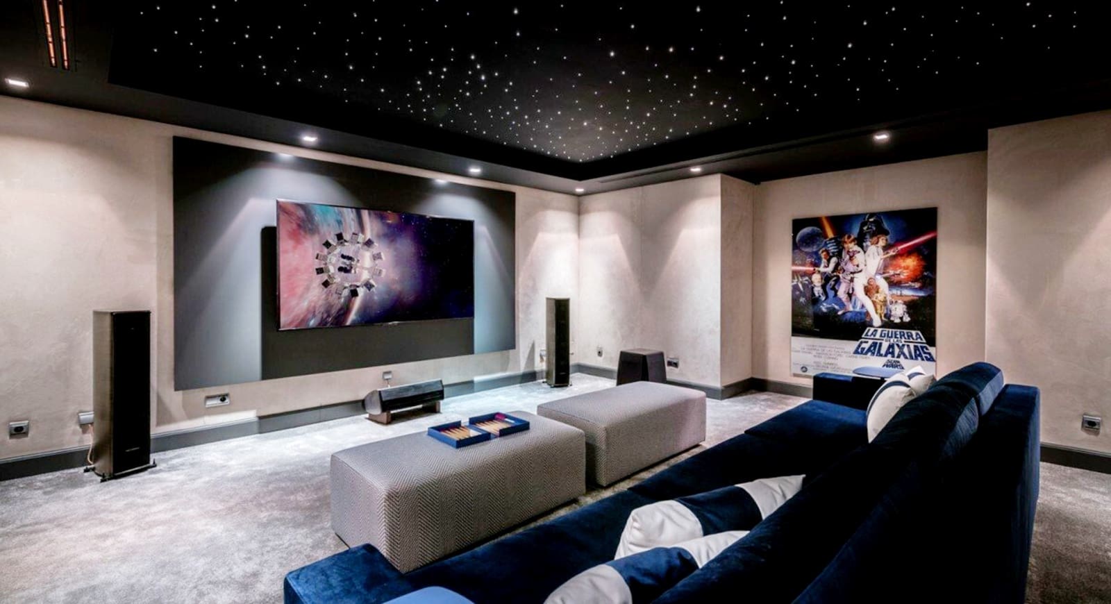 6 quarto Moradia para venda em Nueva Andalucia com piscina garagem - 8 995 000 € (Ref: 8464440)