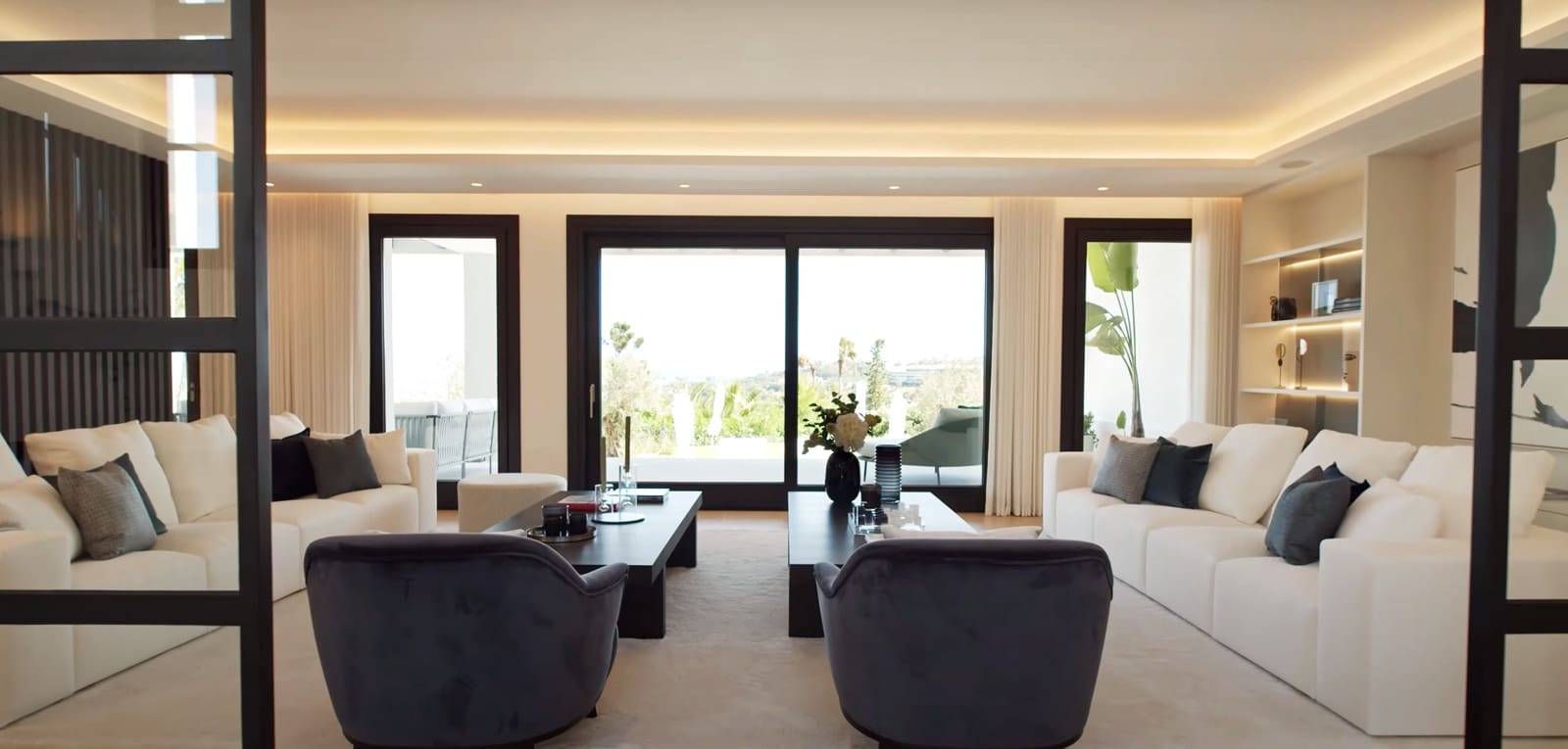 6 quarto Moradia para venda em Nueva Andalucia com piscina garagem - 8 995 000 € (Ref: 8464440)