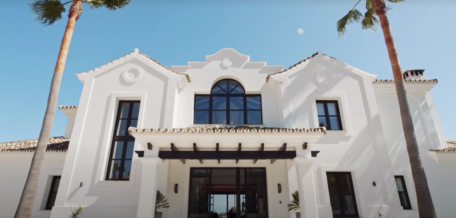 6 quarto Moradia para venda em Nueva Andalucia com piscina garagem - 8 995 000 € (Ref: 8464440)