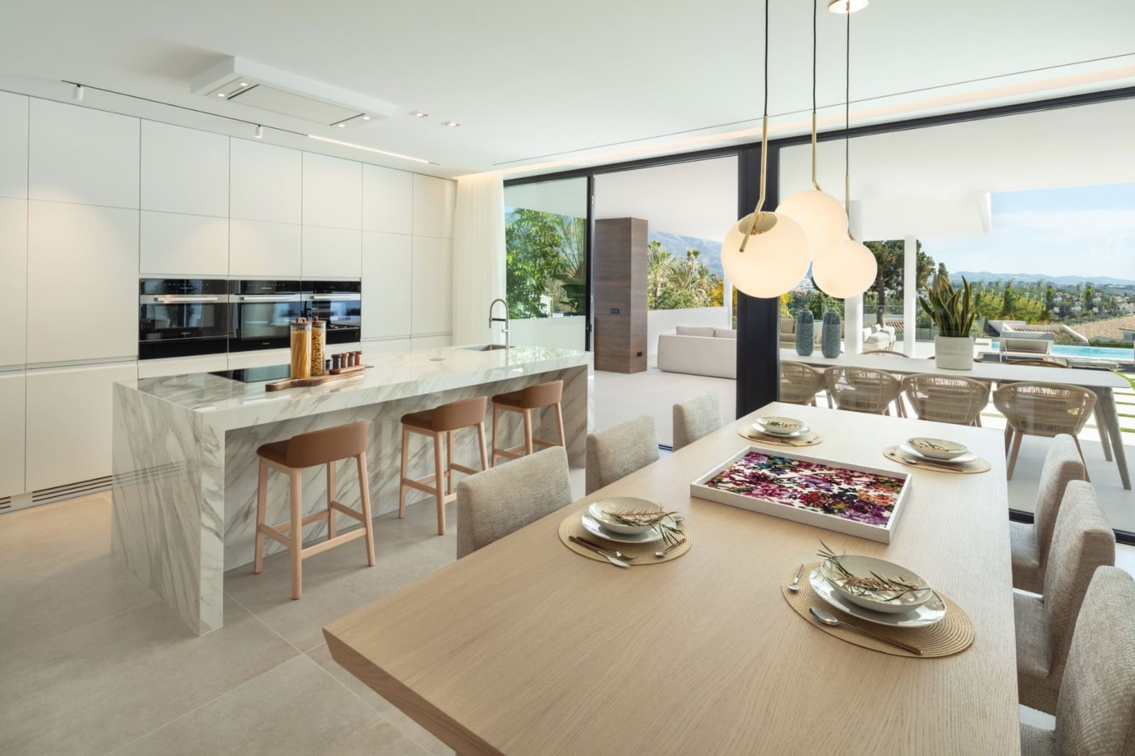 5 soverom Villa til salgs i Marbella med svømmebasseng garasje - € 3 595 000 (Ref: 8464442)