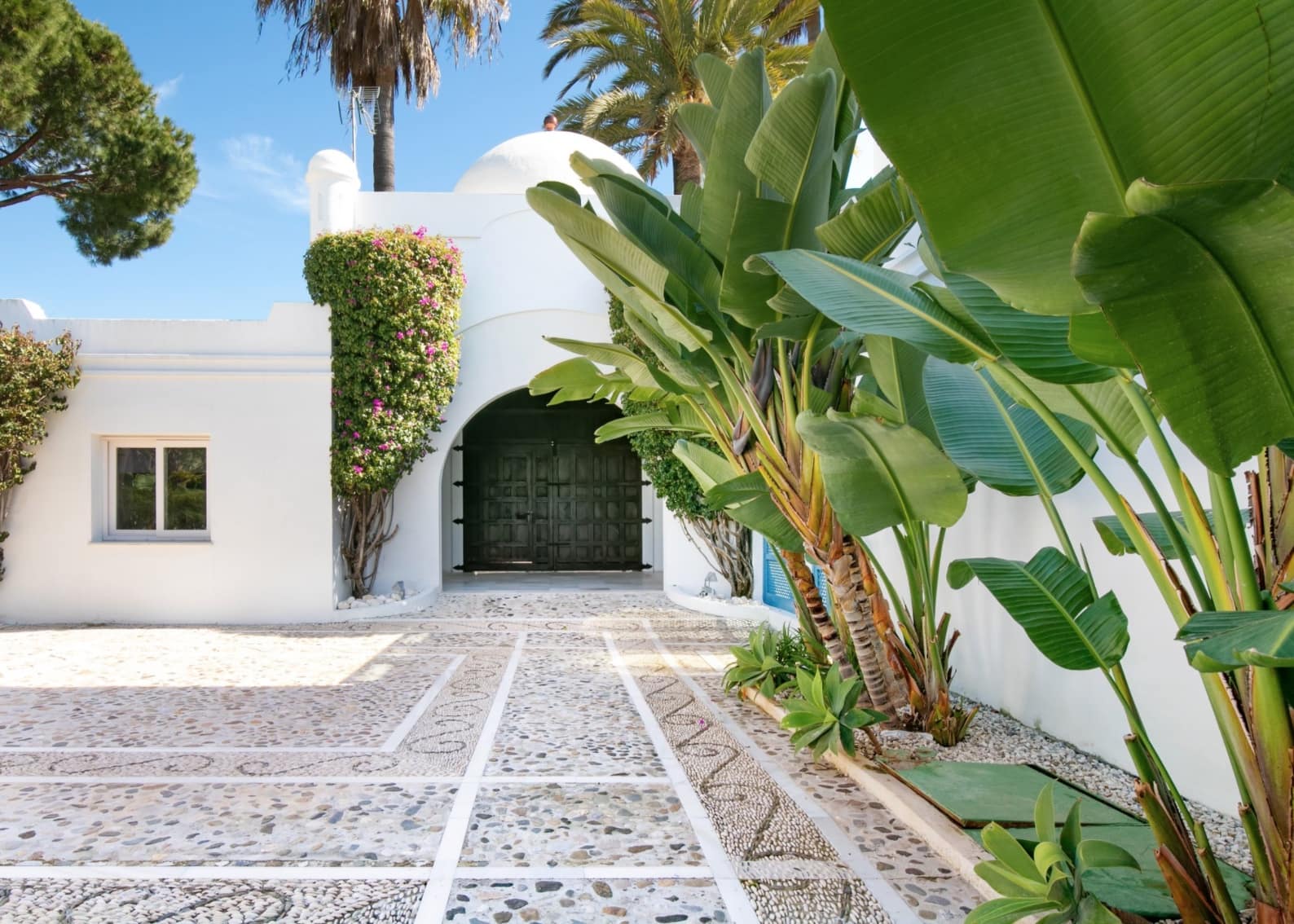 5 soveværelse Villa til salg i Guadalmina med swimmingpool garage - € 9.950.000 (Ref: 8464443)