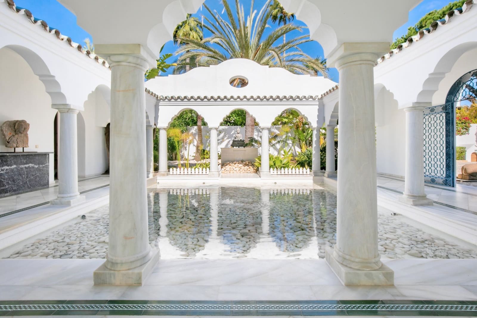 5 soveværelse Villa til salg i Guadalmina med swimmingpool garage - € 9.950.000 (Ref: 8464443)