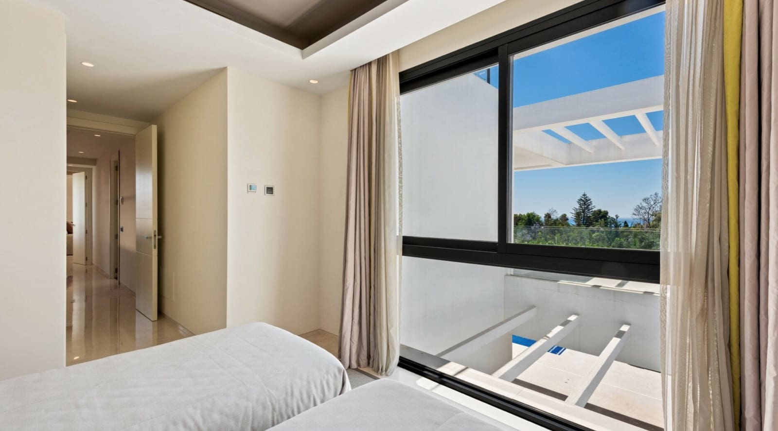 5 Zimmer Villa zu verkaufen in Marbella mit Pool Garage - 3.750.000 € (Ref: 8464444)