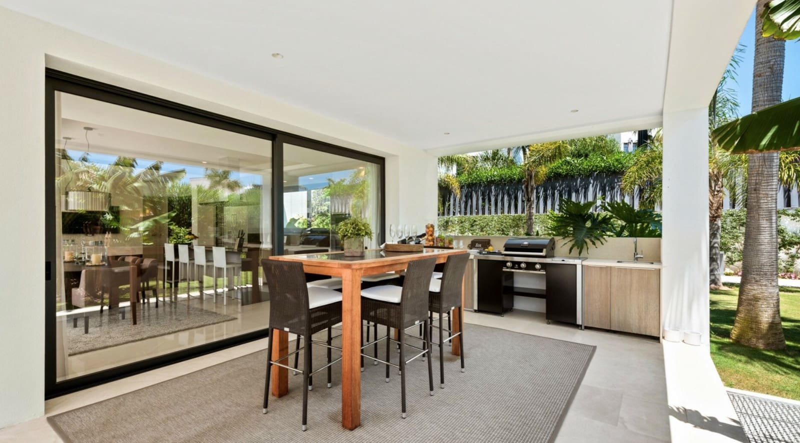 5 Zimmer Villa zu verkaufen in Marbella mit Pool Garage - 3.750.000 € (Ref: 8464444)